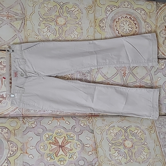 Mossimo Supply Co. Pants - Mossimo khaki pants size 7